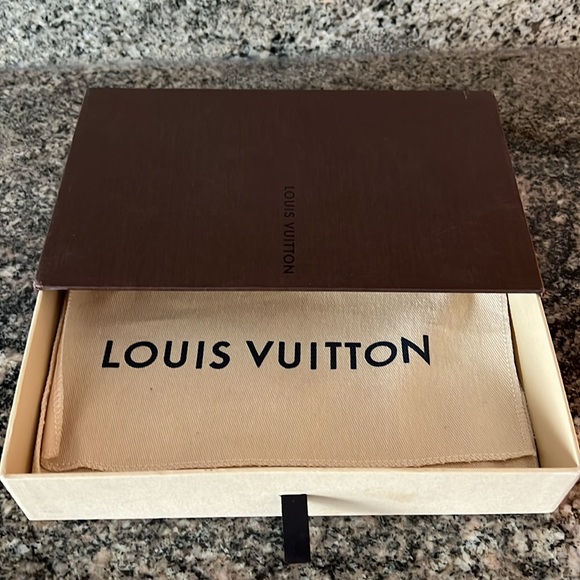 Louis Vuitton Authentic Dust Bag and Box - Picture 6 of 6